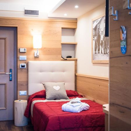 Hotel Alle Alpi Moena Ngoại thất bức ảnh