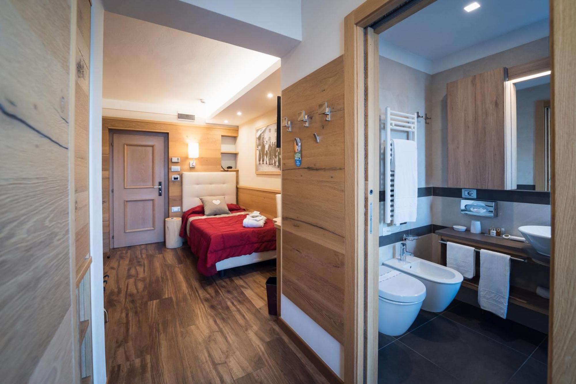 Hotel Alle Alpi Moena Ngoại thất bức ảnh