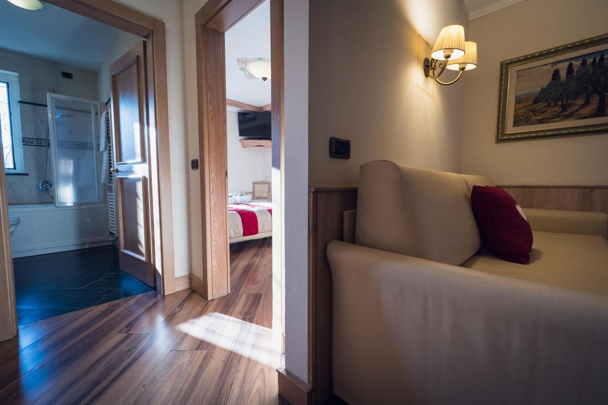 Hotel Alle Alpi Moena Ngoại thất bức ảnh