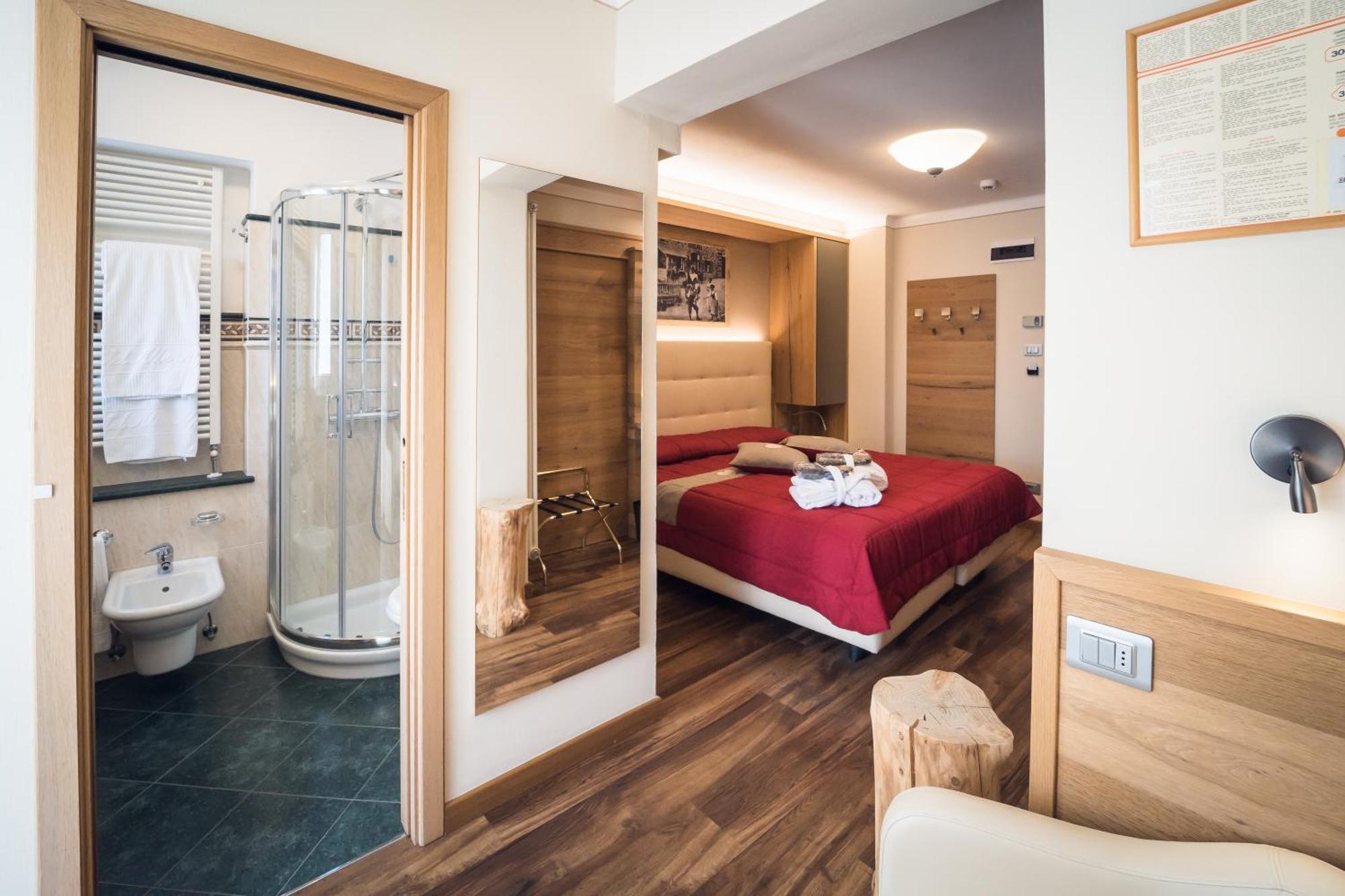 Hotel Alle Alpi Moena Ngoại thất bức ảnh