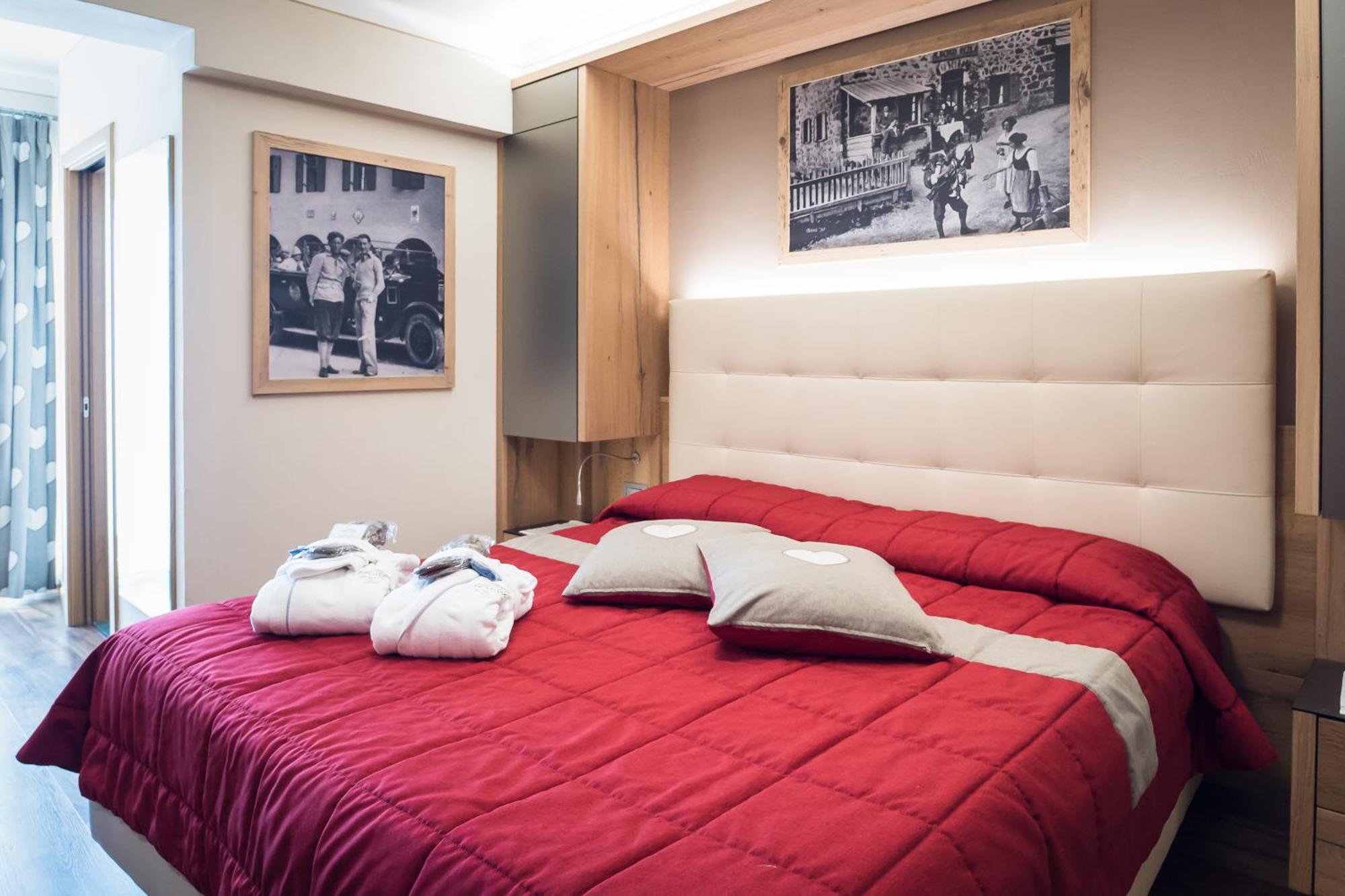 Hotel Alle Alpi Moena Ngoại thất bức ảnh