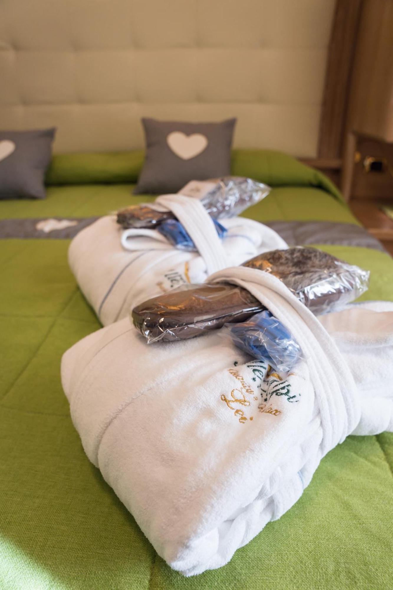 Hotel Alle Alpi Moena Ngoại thất bức ảnh